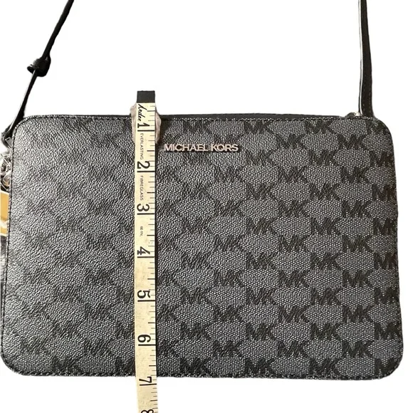 NWOT Michael Kors Jetset Crossbody - Picture 14 of 15